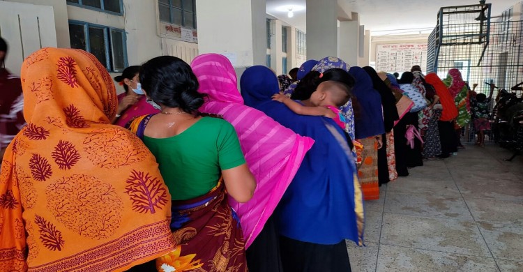 সাত মাসে বদলে গেছে তারাগঞ্জ উপজেলা স্বাস্থ্য   কমপেস্নক্সে সেবার মান