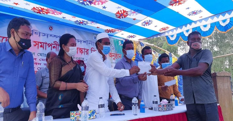 পত্নীতলায় প্রাণিসম্পদ প্রদর্শনী উদ্বোধন ও পুরষ্কার বিতরণ