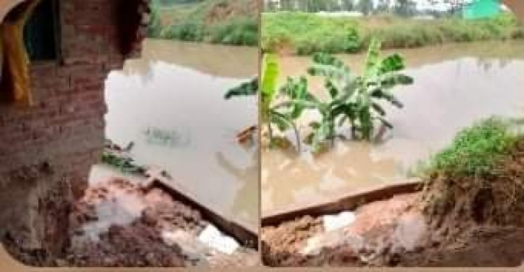 নদী পাড়ের মানুষের আকুতি ঘর গুলি ভাংগি গেলে পরিবার নিয়ে কোনটে যামো, কোনটে থাকমো?