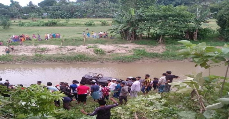 মাটিরাঙ্গার গোমতী নদীতে বিজিবি'র গাড়ী পড়ে ২বিজিবি সদস্য আহত