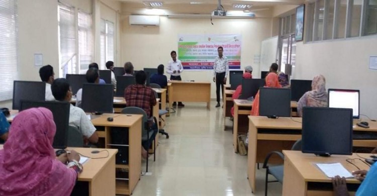 পত্নীতলায় শিক্ষারমান উন্নয়নে শিক্ষকদের  প্রশিক্ষণ