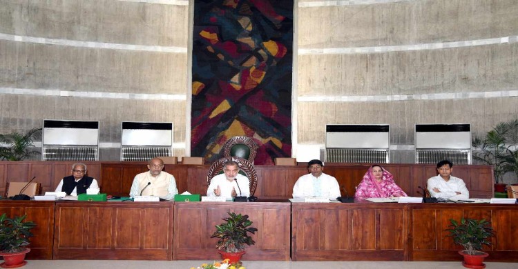 দুর্ঘটনার কারণ উদঘাটনে ট্রেনের সামনে ক্যামেরা বসাতে স্থায়ী কমিটির সুপারিশ