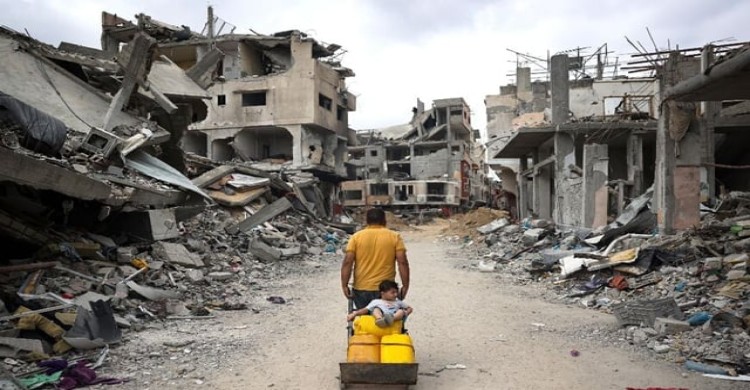 গাজায় যুদ্ধবিরতির প্রস্তাব ইতিবাচকভাবে বিবেচনা করছে হামাস