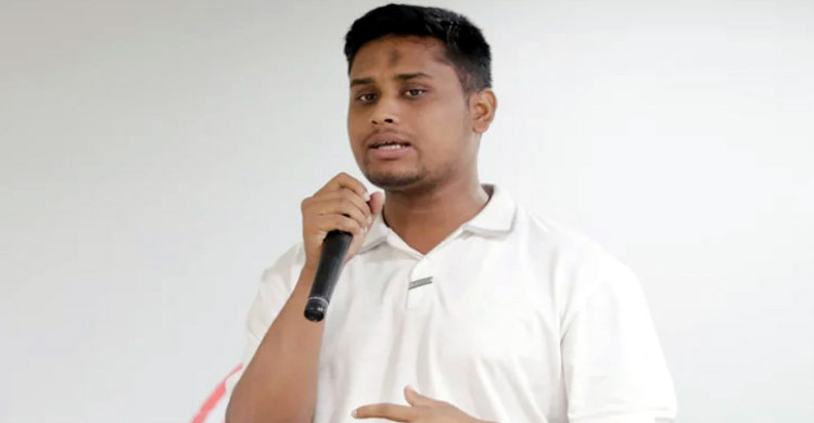 জনতার কাছে রাজনৈতিক দলের জন্য নাম-প্রতীক চাইলেন হাসনাত