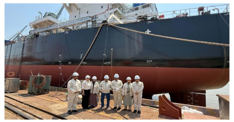 চীনে বাংলাদেশ শিপিং কর্পোরেশনের নির্মাণাধীন জাহাজ পরিদর্শন করলেন নৌপরিবহন উপদেষ্টা