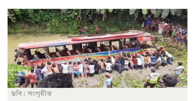 কুষ্টিয়ায় বাস-ট্রাক সংঘর্ষে নিহত ৮, আহত ৩০