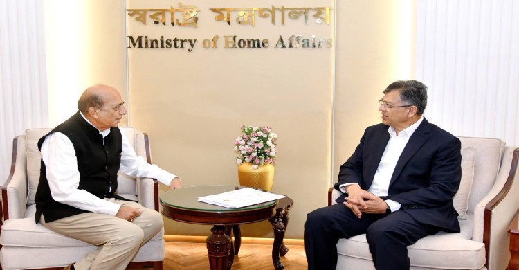 স্বরাষ্ট্রমন্ত্রীর সঙ্গে ভারতীয় হাইকমিশনারের সৌজন্য সাক্ষাৎ: