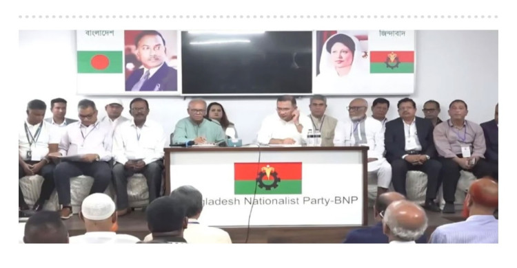 দুই জেলার নেতাদের সঙ্গে বৈঠকে প্রধানমন্ত্রী