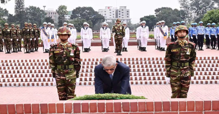 জাতীয় স্মৃতিসৌধে রাষ্ট্রপতির শ্রদ্ধা নিবেদন