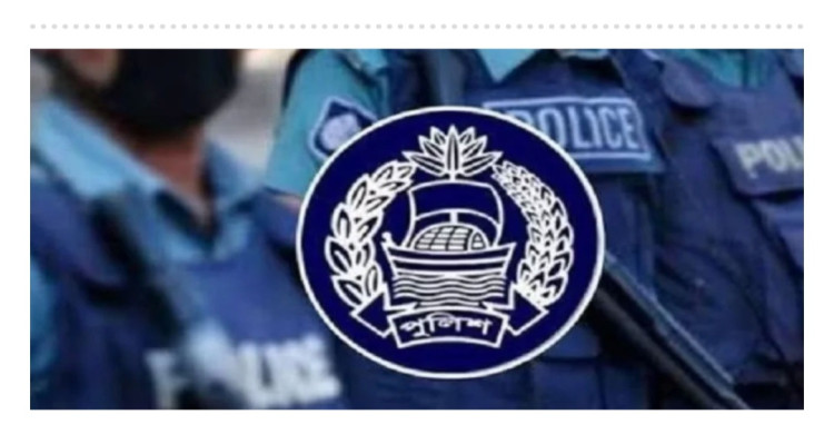 পুলিশের ঊর্ধ্বতন দুই কর্মকর্তাকে চাকরি থেকে বরখাস্ত