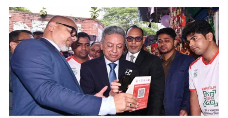 সর্বস্তরের মানুষকে কিউআর কোডভিত্তিক লেনদেনের আওতায় আনা হবে: অর্থমন্ত্রী