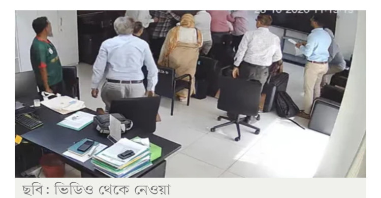 কার্যালয়ে ঢুকে আইইডিসিআর পরিচালককে মারধর, অভিযোগ ড্যাবের বিরুদ্ধে