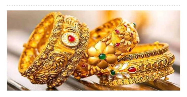 দেশের বাজারে কমলো সোনার দাম